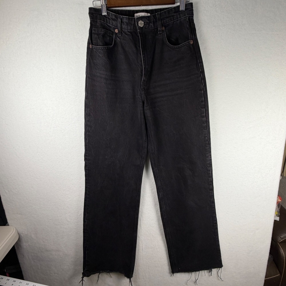 Zara Womens High Waisted Straight Leg Jeans Washed Black Raw Hem Size 6 28